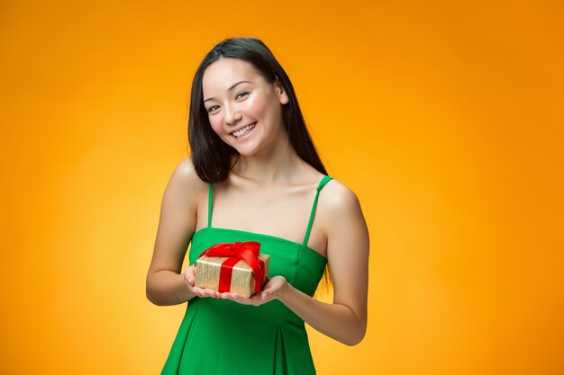 Mengenal Slot dan Keuntungan Bermain di Agen Casino SBOBET88 Online